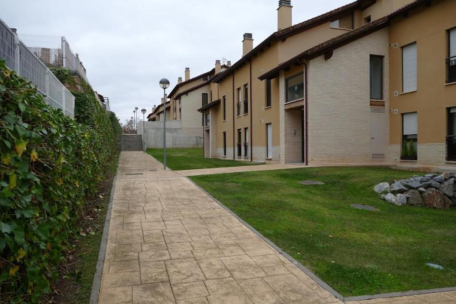 SojuelaVino Montana & Jardin Garaje Netflix Wifi Incluido,公寓 外观 照片