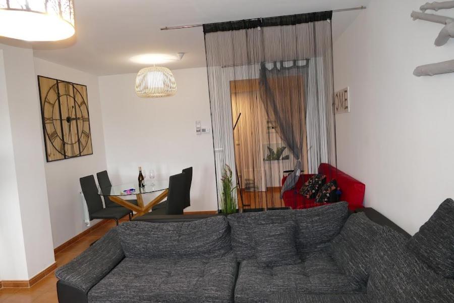 SojuelaVino Montana & Jardin Garaje Netflix Wifi Incluido,公寓 外观 照片